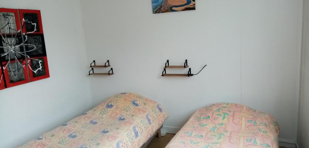 Le Moustic Villa Леон Екстериор снимка